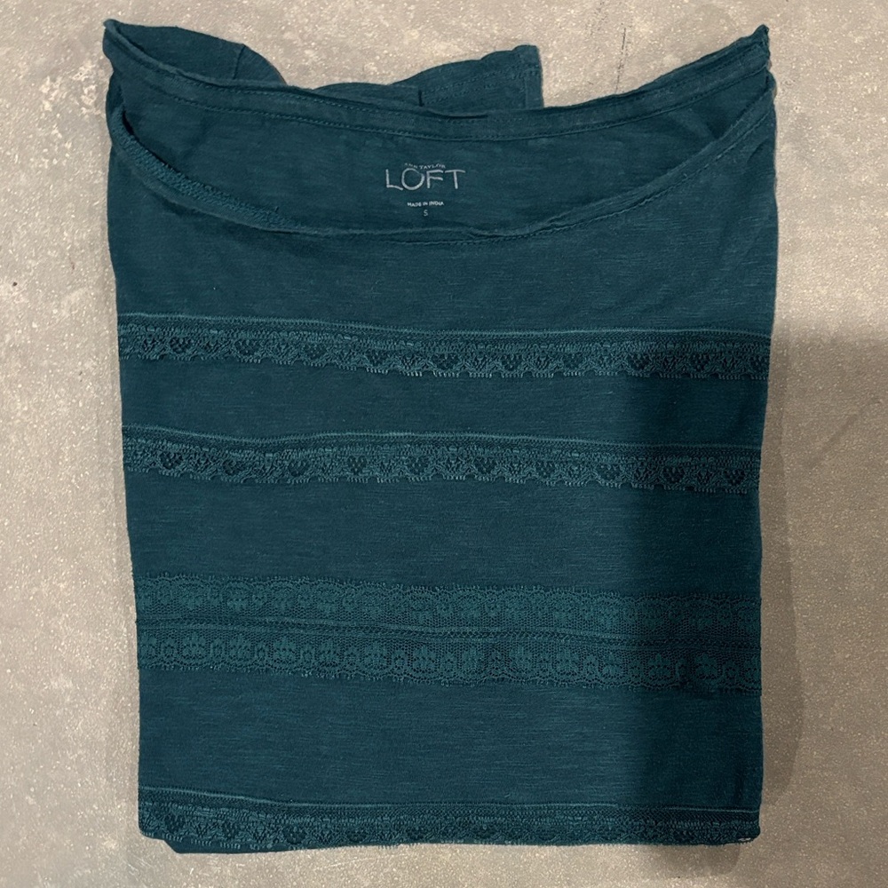 Ann Taylor LOFT green lace long sleeve shirt